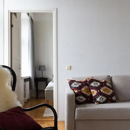 Poista 2ndhomes 1br In Center Apartament